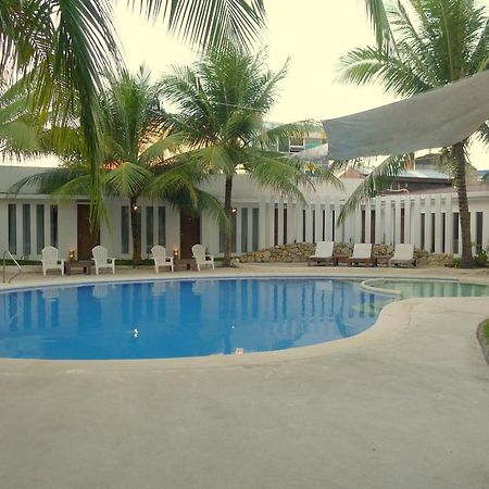 Urban Sands Hotel Iloilo Zewnętrze zdjęcie