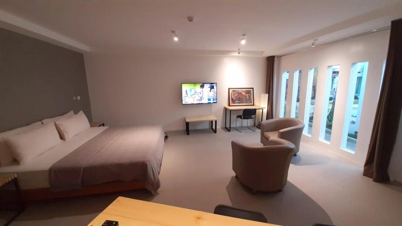 Urban Sands Hotel Iloilo Zewnętrze zdjęcie