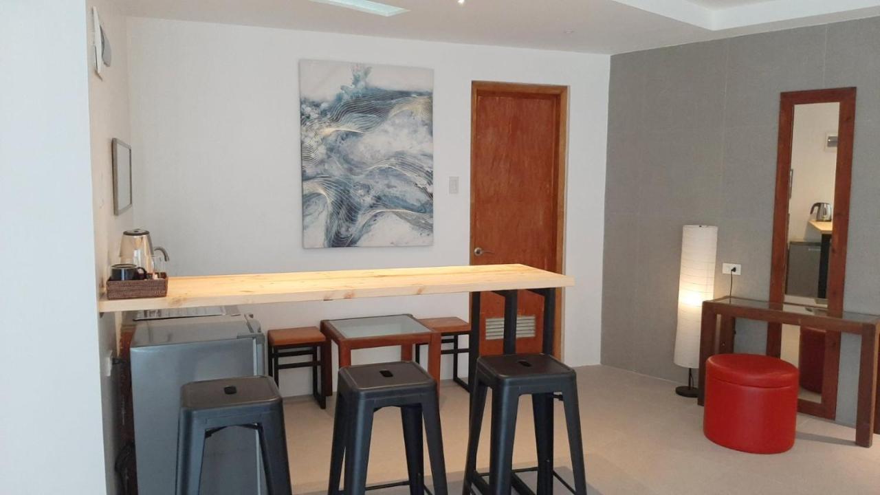 Urban Sands Hotel Iloilo Zewnętrze zdjęcie
