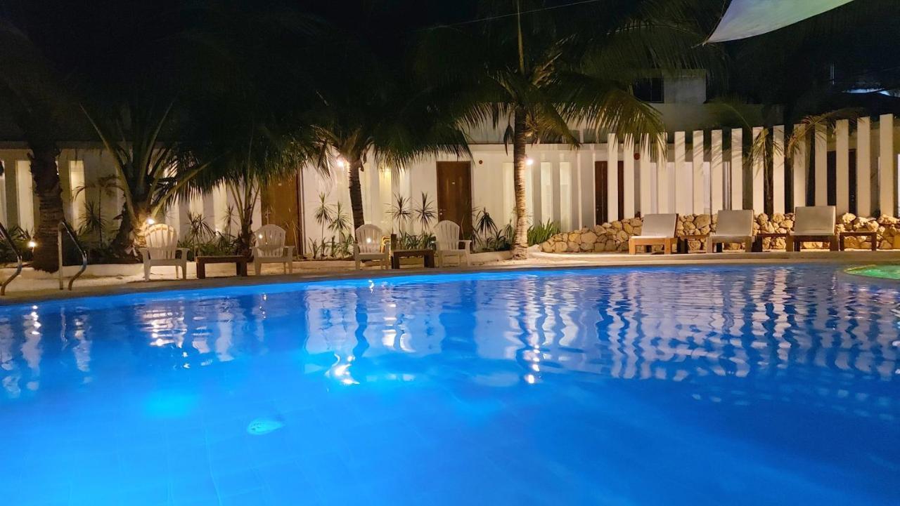 Urban Sands Hotel Iloilo Zewnętrze zdjęcie