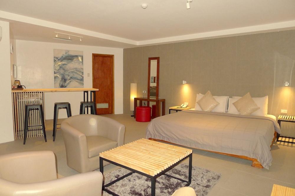 Urban Sands Hotel Iloilo Zewnętrze zdjęcie