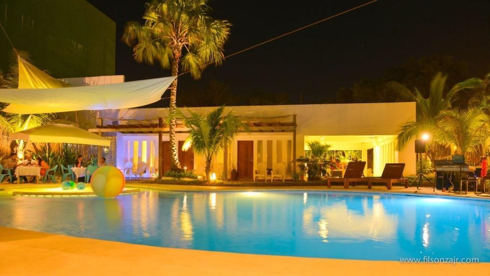 Urban Sands Hotel Iloilo Zewnętrze zdjęcie